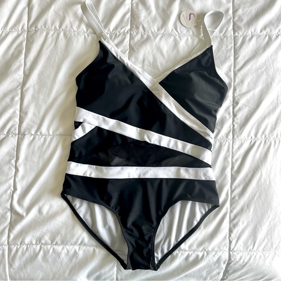 New One Piece Swimsuit - Picture 1 of 4